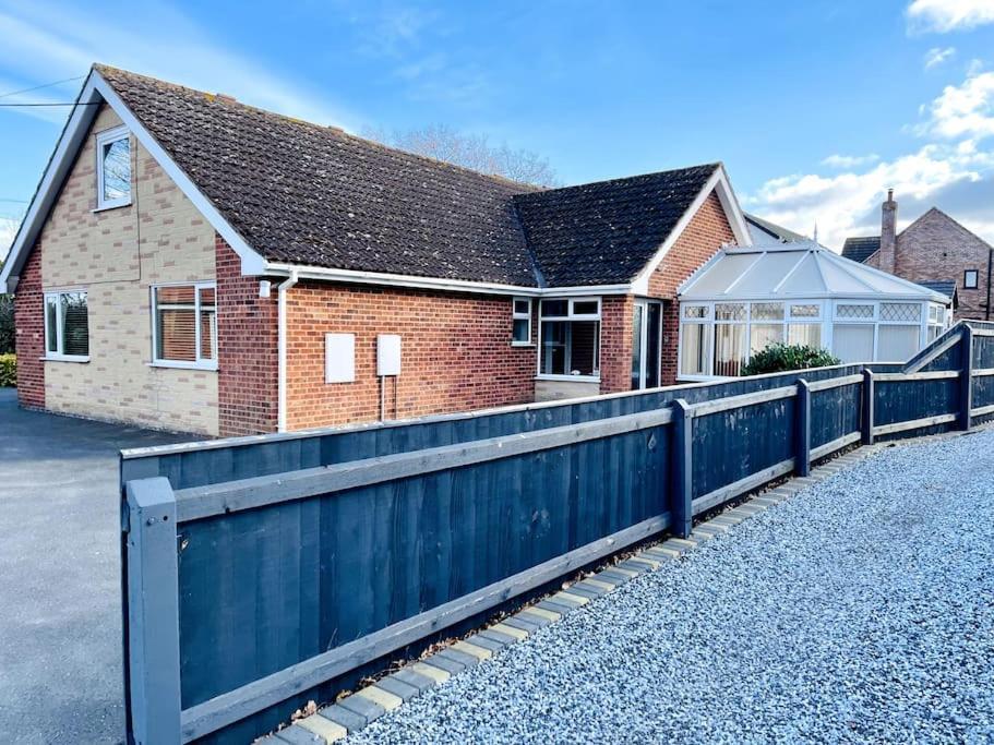 5-Bedroom Cottage In Healing, Grimsby Kültér fotó