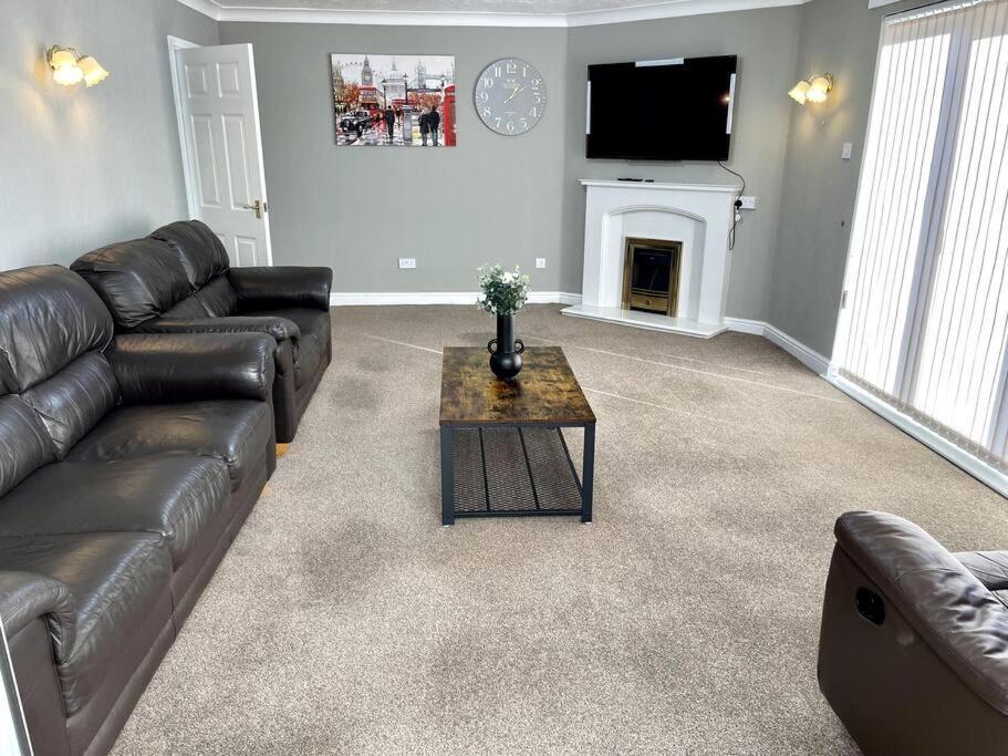 5-Bedroom Cottage In Healing, Grimsby Kültér fotó